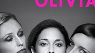 chloe likes olivia_2011