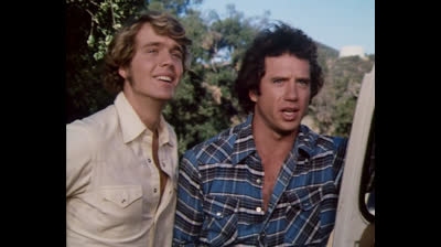 4x22.Y.a.t.il.un.pilote.dans.la.voiture.Fr.